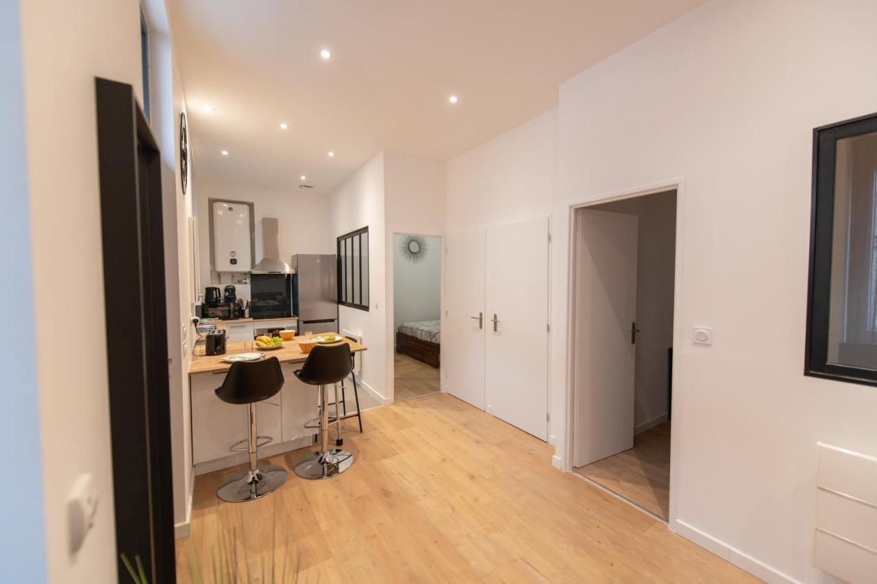 Kasa Loft Centre 2 - Wifi Et Tv - Confortable Et Stationnement Gratuit A Proximite Saint-Etienne  Exterior photo